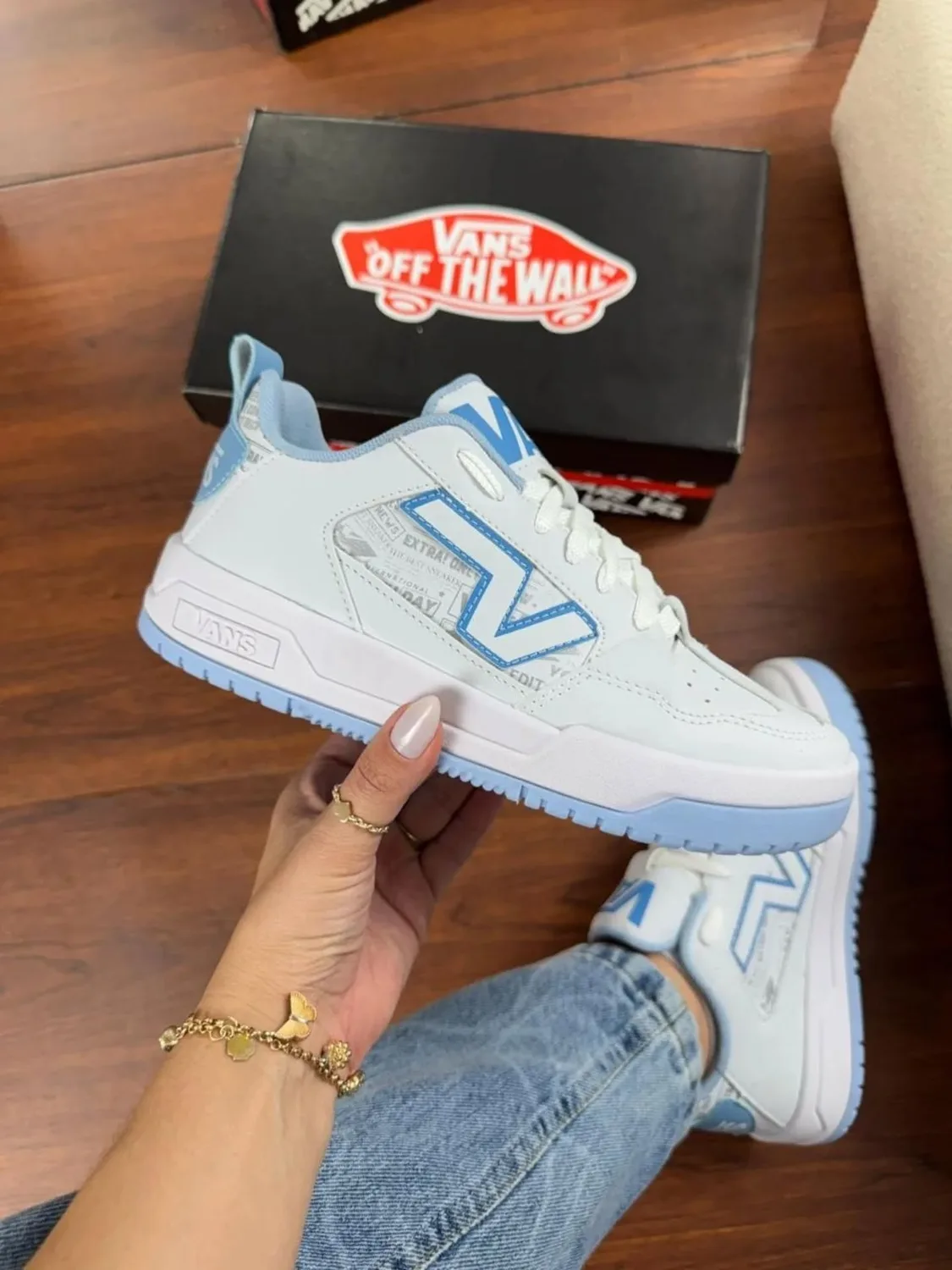 Vans Upland branco e azul